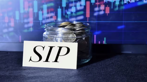  கோடீஸ்வரர் ஆக்கும் முதலீட்டு திட்டம்.. ரூ.10000 டூ ரூ.1.6 கோடி வருமானம்.. இது பற்றி தெரியுமா..?