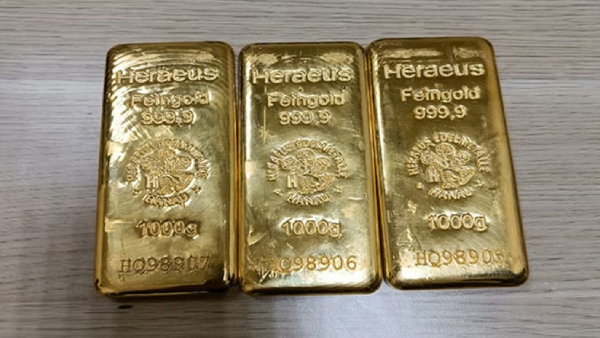 சென்னையில் மிகப்பெரிய தங்க முறைகேடு!! ரயில் டிக்கெட் மூலம் 941 கோடி மோசடியை கண்டுபிடித்த அதிகாரிகள்!