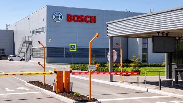  தொடரும் லேஆஃப் பூதம்.. 7000 ஊழியர்களை பணி நீக்கம் செய்யும் Bosch நிறுவனம்!