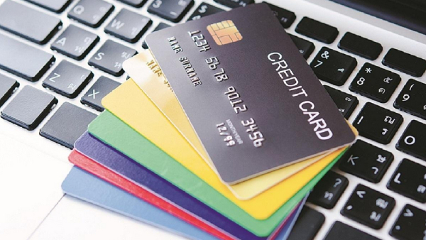 கிரெடிட் கார்டுகள் பலவிதம்.. ஒவ்வொன்றும் ஒரு விதம்.. உங்களுக்கு ஏற்ற கிரெடிட் கார்டு எது?
