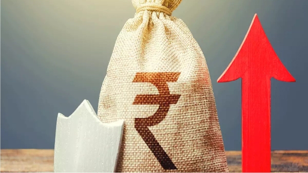 2024ஆம் ஆண்டில் முதலீட்டாளர்களுக்கு லாபத்தை அள்ளித்தந்த டாப் 10 பங்குகள்..! 