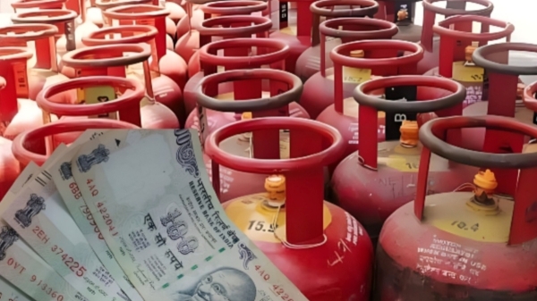 LPG Cylinder Price Hike: மாதத்தின் முதல் நாளே ஷாக்.. கேஸ் சிலிண்டர் விலையில் புதிய மாற்றம்..!!