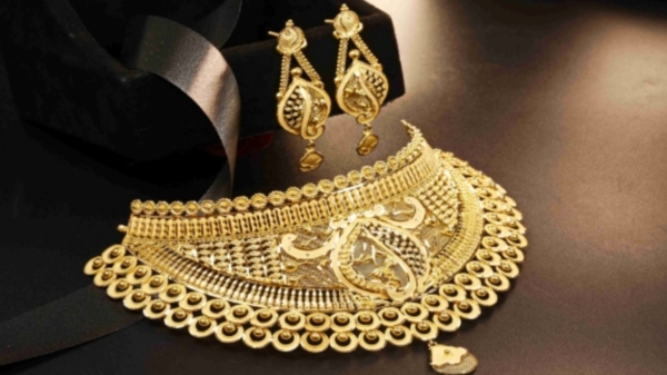 வருடத்தின் முதல் நாளே ரூ.40 அதிகரித்த தங்கம் விலை.. 1 கிராம் 24 கேரட் தங்கம் ரூ. 7,800-க்கு விற்பனை!