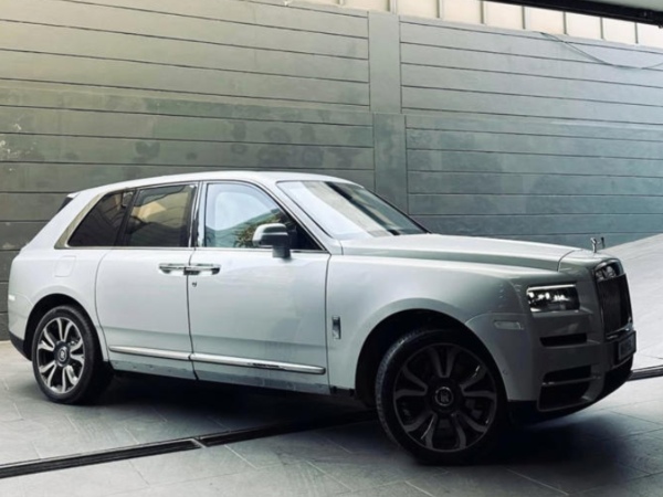 வெறும் கண்ணாடிக்காகவே புது கார் வாங்கியிருக்கார் முகேஷ் அம்பானி.. ரொம்பவே ஸ்பெஷலாம்..!!