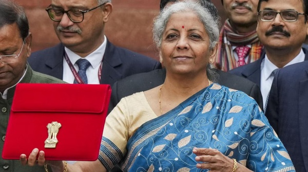 பட்ஜெட்டில் இதுமட்டும் நடந்துட்டா போதும்..  எல்லாம் நிர்மலா சீதாராமன் கையில் தான் இருக்கு..!! 