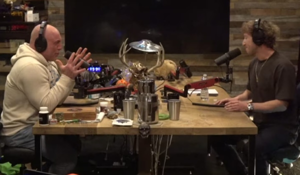 பாகிஸ்தான் நாட்டில் ஜெயிலுக்கு போயிருப்பேன்..ஜஸ்ட் மிஸ்..மார்க் ஜூக்கர்பெர்க் சொன்ன ஷாக் மேட்டர்..!!