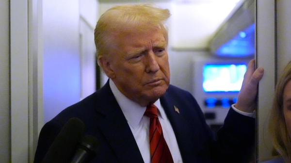 டிரம்ப்-க்கு 2வது தோல்வி.. USAID ஊழியர்கள் கொண்டாட்டம்..!!