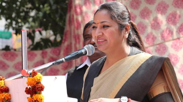 டெல்லி-யின் 4-வது பெண் முதலமைச்சர்.. கவுன்சிலர் டூ சிஎம்.. யாருப்பா இவங்க..! டெல்லி-யின் 4-வது பெண் முதலமைச்சர்.. கவுன்சிலர் டூ சிஎம்.. யாருப்பா இவங்க..!