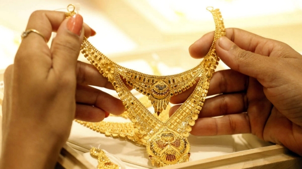 தங்கம் விலை இனி தினமும் விண்ணை முட்டும்.. இனி மக்கள் என்ன செய்ய வேண்டும்..?!!