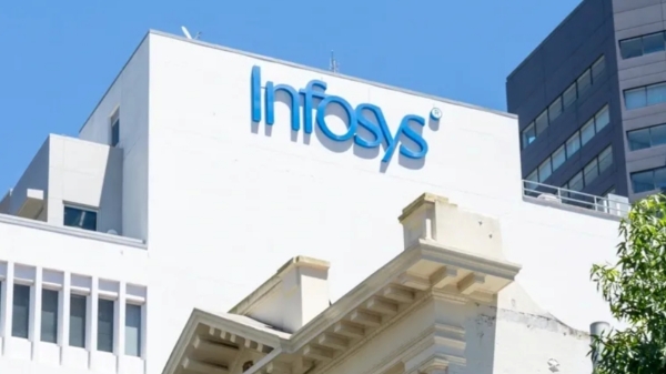 பட்டாசு வெடித்துக் கொண்டாடும் இன்போசிஸ் ஊழியர்கள்.. ஓ.. இதுதான் காரணமா..? பட்டாசு வெடித்துக் கொண்டாடும் இன்போசிஸ் ஊழியர்கள்.. ஓ.. இதுதான் காரணமா..?