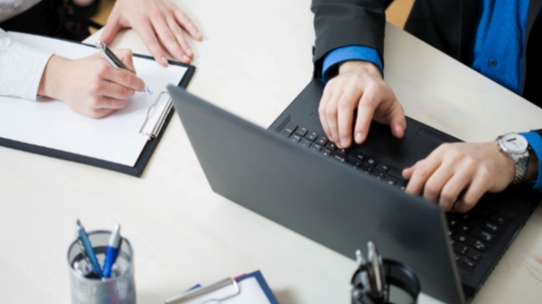 சாப்ட்வேர் இன்ஜினியரை தேடும் ஏஐ நிறுவனம்.. டிகிரி படிக்காதவங்க கூட அப்ளை பண்ணலாம்..