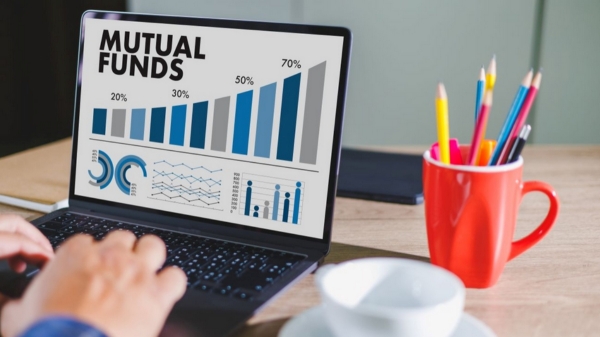 SIP முதலீடும் நஷ்டத்தைத் தான் தரும்.. 4 மாதங்களில் 45% சரிந்த மியூச்சுவல் ஃபண்டுகள்..!!