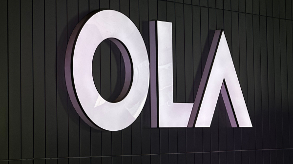 கதறும் ஊழியர்கள்.. 1000 பேரை பணிநீக்கம் செய்யும் ஓலா..!