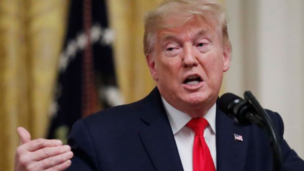  2 லட்சம் கிரெடிட் கார்டுகளை முடக்கிய டிரம்ப் நிர்வாகம்.. அரசு ஊழியர்களுக்கு நெருக்கடி..!