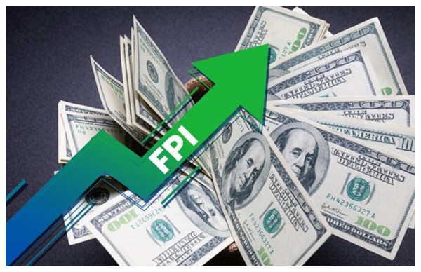 முதலுக்கே மோசமாகும் நிலைமை.. மீண்டும் இந்தியாவுக்கு ஓடி வந்த அன்னிய முதலீட்டாளர்கள்