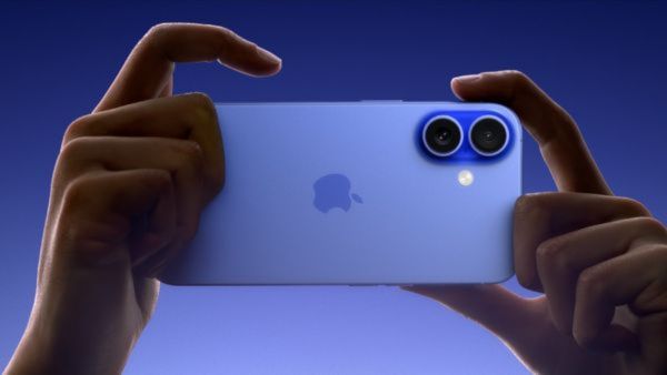 பரபரன்னு இந்தியாவில் தயாரிக்கும் ஐபோன்களை அமெரிக்காவுக்கு அனுப்பும் ஆப்பிள்! அட இதுதான் காரணமா?