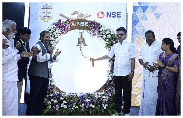 NSE -யில் நகர்புற பத்திரங்கள் வெளியீடு.. மணி அடித்து தொடங்கி வைத்த தமிழக முதல்வர்