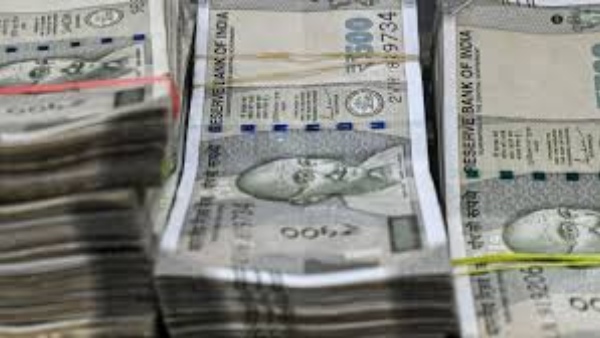 மத்திய அரசு கஜானா-வுக்கு வரப்போகும் ரூ.3 லட்சம் கோடி.. கொடுப்பது யார் தெரியுமா..?