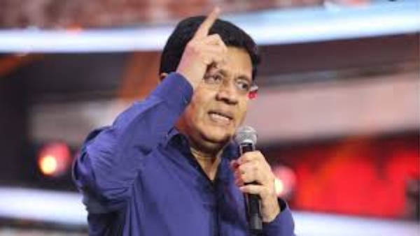 சன் டிவி கலாநிதி மாறன் மீது அடுக்கடுக்கான குற்றச்சாட்டு.. தயாநிதி மாறன் அனுப்பிய பரபர நோட்டீஸ்..! சன் டிவி கலாநிதி மாறன் மீது அடுக்கடுக்கான குற்றச்சாட்டு.. தயாநிதி மாறன் அனுப்பிய பரபர நோட்டீஸ்..!