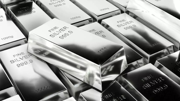 புதிய உச்சம் தொட்ட வெள்ளி விலை.. ஒரு கிலோ ரூ.1,09,000.. வரும் நாட்களில் எப்படி இருக்கும்..?