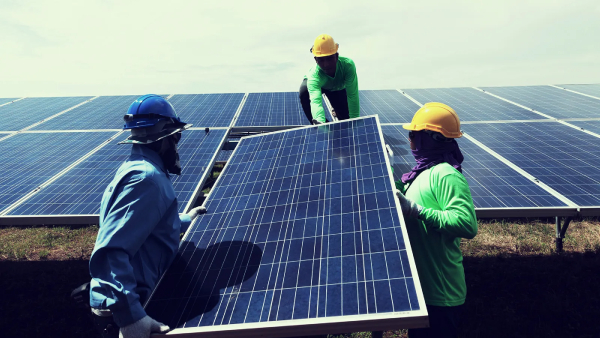 யாரும் நினைக்காத வேகத்தில் உயரும் சோலார்..  98% விலை குறைந்தால் இது தான் நடக்கும்..!!