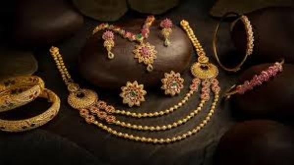 மீண்டும் மீண்டுமா?... ரூ.10,000ஐ கடந்தது ஒரு கிராம் தங்கம்.. சென்னையில் ஆபரணத்தங்கம் விலை என்ன?