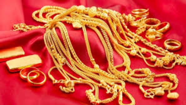 மக்களே இத விட்டா சான்ஸ் கிடைக்காது!! சென்னையில் ஆபரணத்தங்கம் சவரன் ரூ.1760 வரை விலை குறைவு!! மக்களே இத விட்டா சான்ஸ் கிடைக்காது!! சென்னையில் ஆபரணத்தங்கம் சவரன் ரூ.1760 வரை விலை குறைவு!!