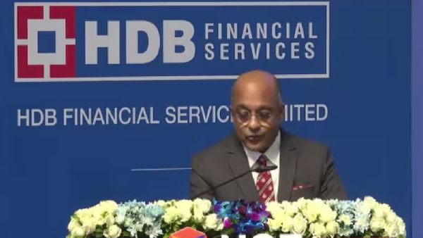 பங்குச் சந்தையில் HDB ஃபைனான்சியல் சர்வீசஸ் மாஸ் எண்ட்ரி.. NSE-யில் 12.84% பிரீமியத்துடன் பட்டியல்! பங்குச் சந்தையில் HDB ஃபைனான்சியல் சர்வீசஸ் மாஸ் எண்ட்ரி.. NSE-யில் 12.84% பிரீமியத்துடன் பட்டியல்!