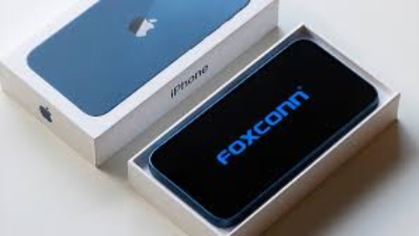 வேலையை காட்டிய சீனா! இந்தியாவில் ஐபோன் உற்பத்தி பாதிக்கும் அபாயம்!!