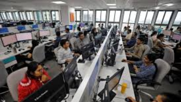 ரெஸ்யூம் ரெடி பண்ணுங்க இளைஞர்களே!! முன்னணி ஐடி நிறுவனங்கள்ல 60,000 வேலைவாய்ப்புகள்!!