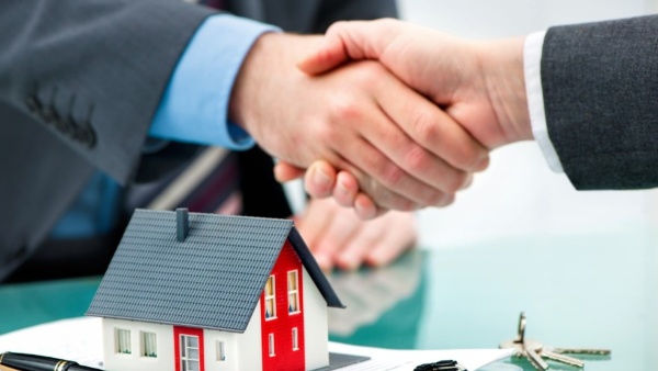 வீடு vs அப்பார்ட்மெண்ட்.. எதில் முதலீடு செய்தால் அதிக லாபம் கிடைக்கும்? இளைஞர் சாதித்தது எப்படி?