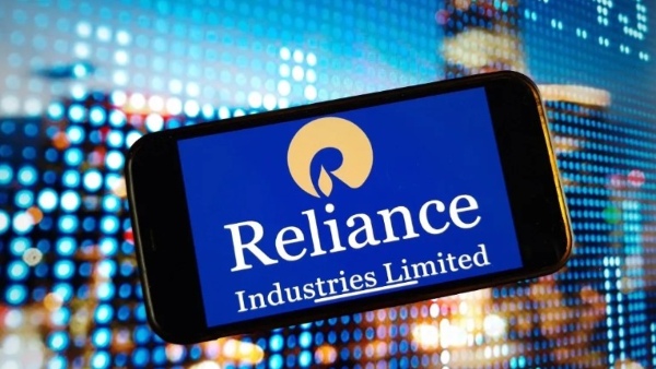 ரிலையன்ஸ் இண்டஸ்ட்ரீஸ் பங்குகள் 25% உயர்வு.. இது நிலையான வளர்ச்சியா..? ஆய்வாளர்கள் சொல்வது என்ன..?