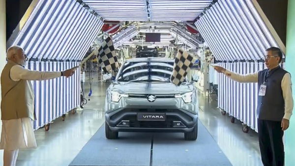 மாருதி சுசுகி முதல் மின்சார கார்.. இந்தியாவில் ரூ.70,000 கோடிக்கு மேல் முதலீட்டை அதிகரிக்க திட்டம்.! மாருதி சுசுகி முதல் மின்சார கார்.. இந்தியாவில் ரூ.70,000 கோடிக்கு மேல் முதலீட்டை அதிகரிக்க திட்டம்.!