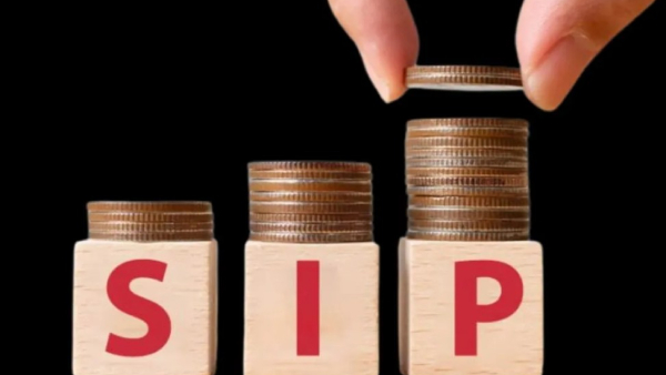 மாதம் ரூ.30,000 SIP முதலீடு.. 5 ஆண்டுகளில் தொடங்கி ரூ.4 கோடிக்கு மேல் ஓய்வூதியம்.. எப்படி சாத்தியம்?