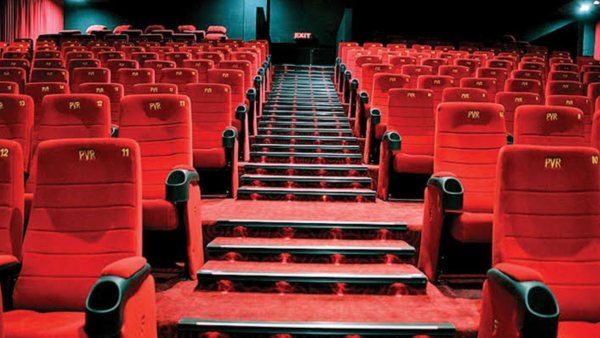 மக்களே இனி எல்லா வாரமும் சினிமாக்கு போகலாம்!! டிக்கெட் கட்டணங்கள் குறைப்பு!!