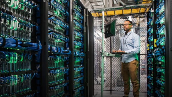 ஹெச்1பி விவகாரத்தை தூக்கிப்போடுங்க.. AI யுகத்தில் இப்படியொரு சான்ஸை மிஸ் பண்ணிடாதீங்க..!!