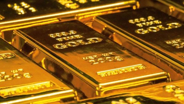 உச்சம் தொடும் தங்கம் விலை.. ஒரே ஆண்டில் 35% ஏற்றம்.. இப்போது வாங்கலாமா?