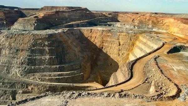  கர்நாடகாவில் தங்க வேட்டை.. சிக்கமகளூரில் 10,000 ஏக்கரில் தங்கம் தோண்ட அனுமதி வாங்கிய நிறுவனம்.!!