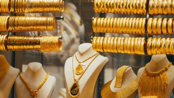 தங்கம் வாங்குவோருக்கு செம சான்ஸ்.. இன்னைக்கும் சைலண்ட் ஆன தங்கம்.. ரேட் இதுதான்.!!