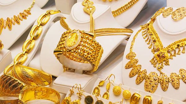 அமெரிக்கா வெளியிட்ட ஒரு அறிவிப்பு! தடாலடியாக குறையும் தங்கம்!! இப்போது தங்கம் வாங்கலாமா? அமெரிக்கா வெளியிட்ட ஒரு அறிவிப்பு! தடாலடியாக குறையும் தங்கம்!! இப்போது தங்கம் வாங்கலாமா?