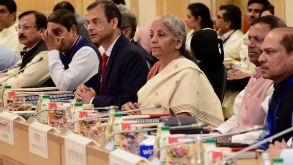 இன்று தொடங்கும் 56-வது ஜிஎஸ்டி கவுன்சில் மீட்டிங்.. எதற்கெல்லாம் வரி குறையப்போகிறது? 