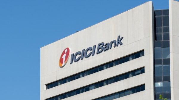 ஐசிஐசிஐ வங்கிக்கு ரூ.100 கோடி ஜிஎஸ்டி வரி நோட்டீஸ்.. இரு மாநில அரசுகள் வைத்த செக்.!