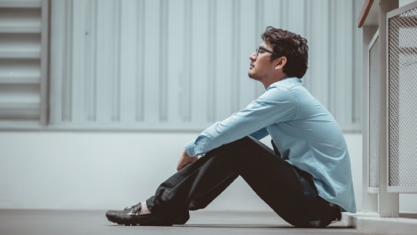 வேலைக்கு சேர்ந்த 2 நாட்களில் பணிநீக்கம்.. நிறுவனங்கள் அட்டூழியம்.. ஊழியர்கள் கண்ணீர்!!