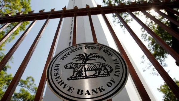 ஜிஎஸ்டி உடன் அடுத்த சர்ப்ரைஸ்.. இனி பணம் விளையாடும்.. பண்டிகை காலத்தில் மக்களுக்கு ஜாக்பாட்..!!