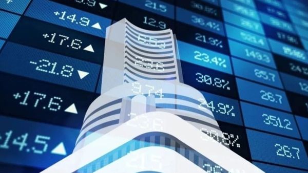 சரிவுடன் முடிந்த பங்குச் சந்தை.. 124 பங்குகள் 52 வார உச்சம் ஏற்றம்.. 64 பங்குகள் 52 வார சரிவு..!! சரிவுடன் முடிந்த பங்குச் சந்தை.. 124 பங்குகள் 52 வார உச்சம் ஏற்றம்.. 64 பங்குகள் 52 வார சரிவு..!!