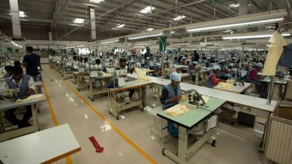 திருப்பூரை ஆட்டிப்படைக்கும் டிரம்ப்-ன் வரி விதிப்பு.. கேள்விகுறியாகும் ஏராளமான ஊழியர்களின் நிலை.!!