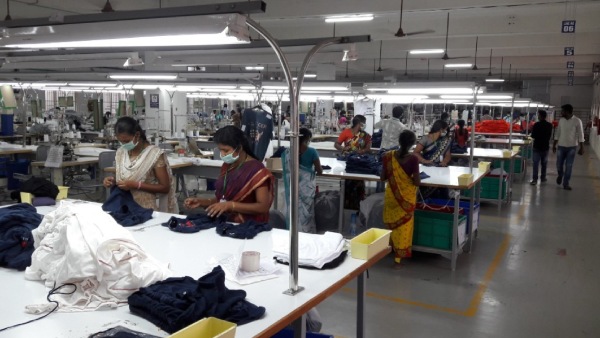 திருப்பூரை ஆட்டிப்படைக்கும் டிரம்ப்-ன் வரி விதிப்பு.. கேள்விகுறியாகும் ஏராளமான ஊழியர்களின் நிலை.!!