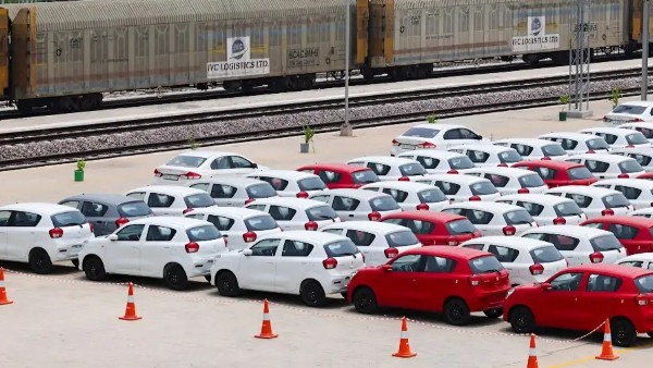 வாகன துறைக்கு வந்த புதிய சிக்கல்: GST 2.0-ல் சிக்கிய 6 லட்சம் கார்கள்.. விற்காத கார்கள் என்னாகும்?