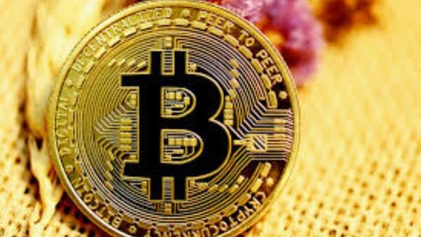 ஒரே அறிவிப்பால் கிரிப்டோ சந்தையை காலி செய்த டிரம்ப்!! பிட்காயின் முதலீட்டாளர்களுக்கு பெரும் இழப்பு!