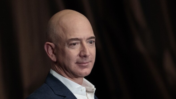 Alexa-வில் பாகுபாடு.. ஒரே ஒரு மெயில் போட்ட 19 வயது இளைஞர்.. வாழ்க்கையை மாற்றிய அமேசான் நிறுவனம்..!!